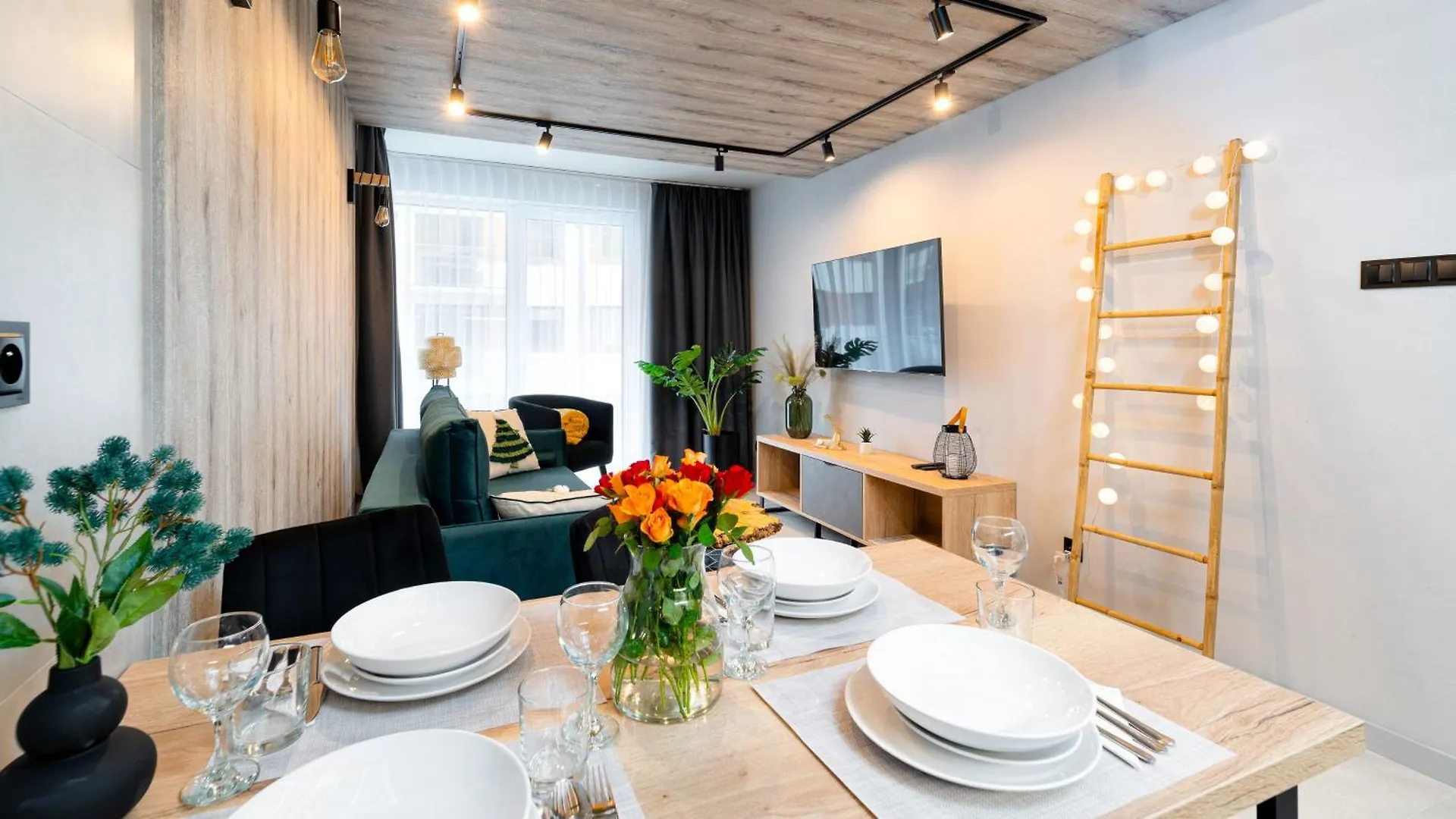 Apartamenty Sun & Snow Panorama Karkonoszy カルパッチ ポーランド