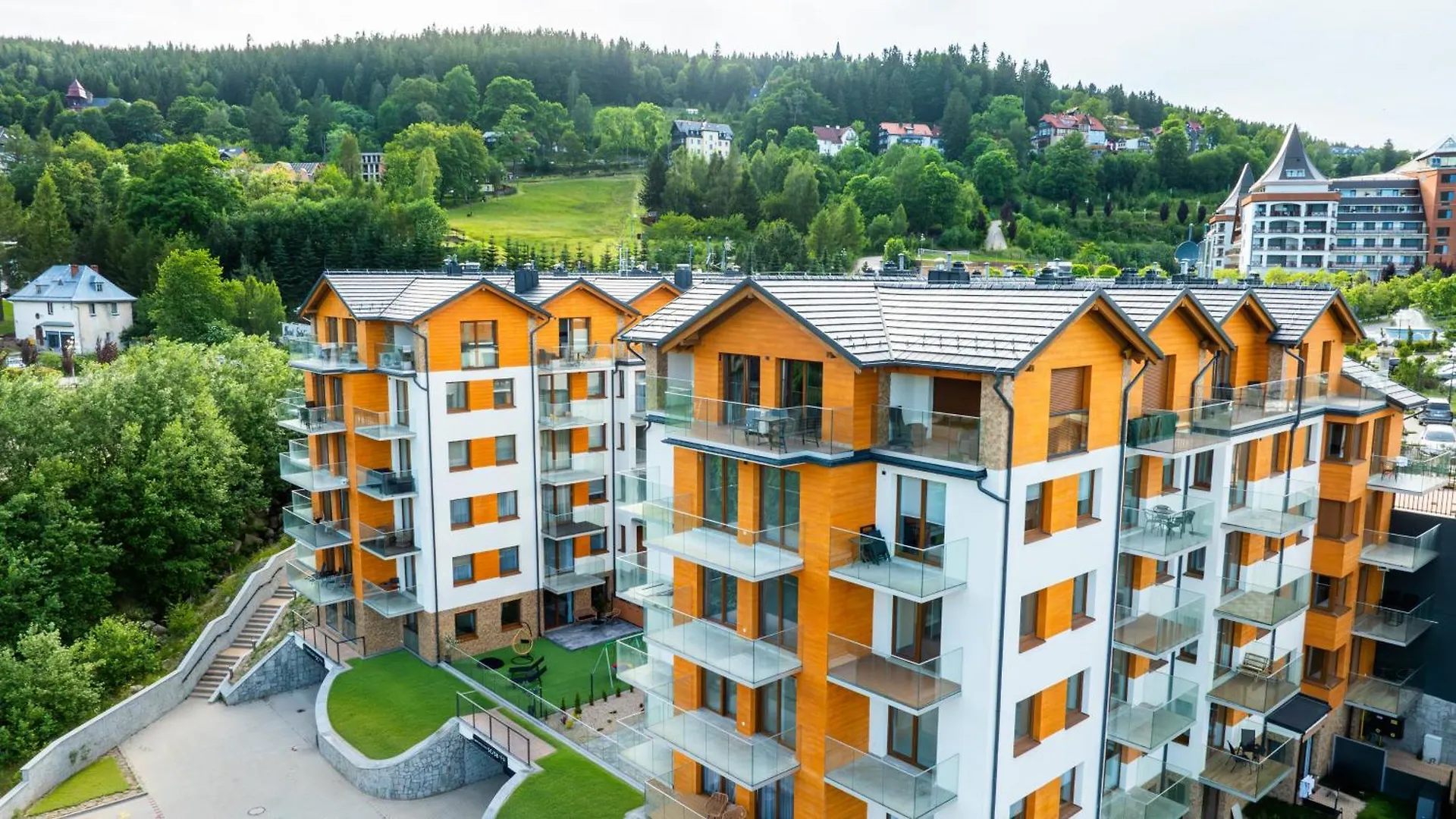 Apartamenty Sun & Snow Panorama Karkonoszy カルパッチ ポーランド