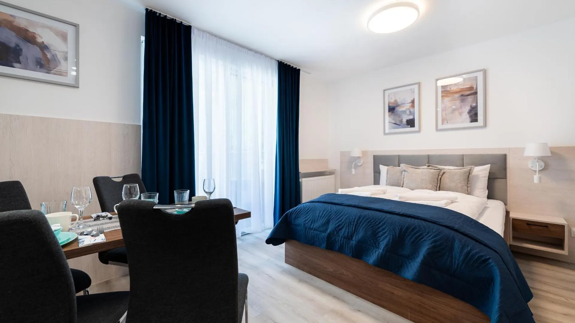 Apartamenty Sun & Snow Panorama Karkonoszy カルパッチ 0*,  ポーランド